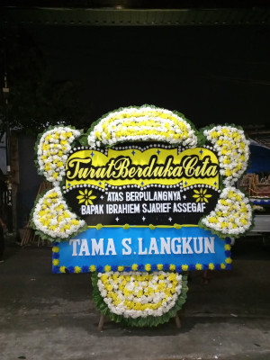 Papan Bunga Duka di Pandaan